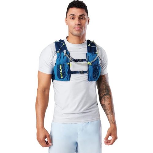  Nathan Vapor Air 3.0 7 Liter Hydration Vest w/ 2L Bladder, Air Mesh Shoulder Straps, Front Pockets & Back Zipper Pocket, Breathable & Moisture Wicking