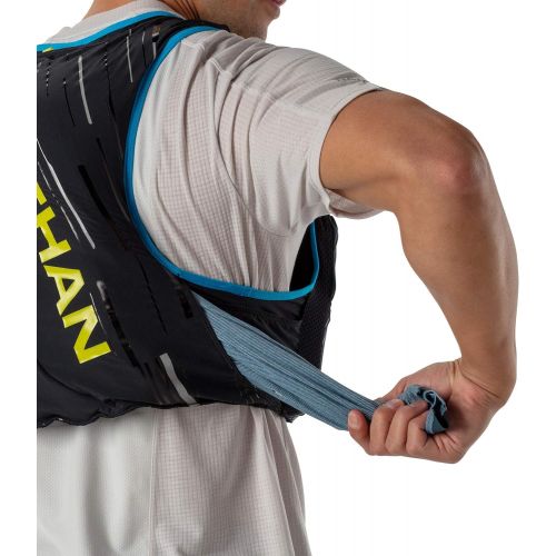  Nathan Pinnacle 4L Hydration Pack/Running Vest - 4L Capacity with Twin 20 oz Soft Flasks Bottles. Hydration Backpack for Running Hiking. Men/Women/Unisex