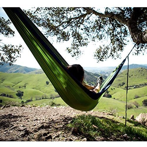  NatureFun Ultraleichte Reise Camping Hangematte | 300kg Tragkraft, (275 x 140 cm) Atmungsaktiv, Schnelltrocknendes Fallschirm Nylon | 2 x Premium Karabiner, 2 x Nylon-Schlingen Inb