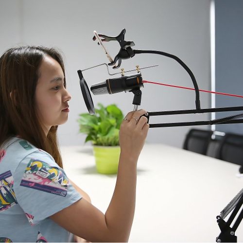 니워 Neewer Adjustable Recording Microphone Suspension Boom Scissor Arm Stand with Mic Round Shape Wind Pop Filter Mask Shield, Shock Mount and Phone Holder, black