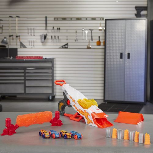 너프 NERF Doubleclutch Inferno Nitro Toy Includes Blaster, 4 Foam Body Cars, Double Reactive Target, Double Ramp, & 8 Obstacles for Kids 5 Years Old & Up