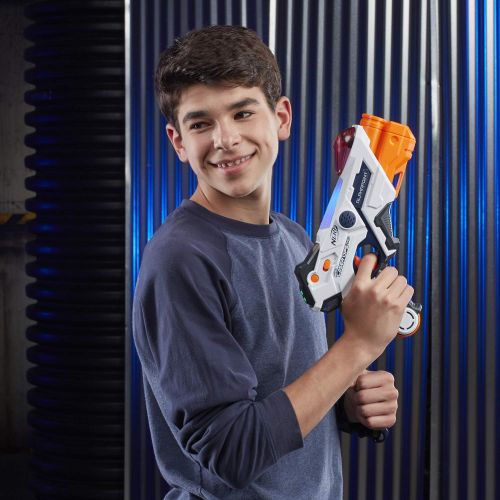 너프 AlphaPoint Nerf Laser Ops Pro Toy Blasters - Includes 2 Blasters & 2 Armbands - Light & Sound FX - Health & Ammo Indicators - for Kids, Teens & Adults