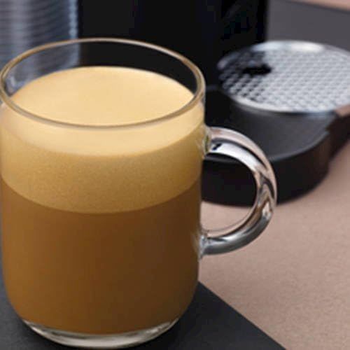 네슬레 Nestle Nespresso Nespresso A+GCC1-US-BK-NE VertuoLine Evoluo Deluxe Coffee & Espresso Maker with Aeroccino Plus Milk Frother, Black (Discontinued Model)
