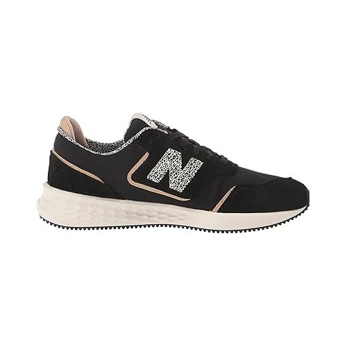 뉴발란스 New Balance Women's Fresh Foam X70 V1 Sneaker