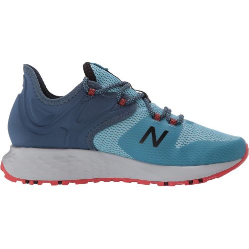 뉴발란스 New Balance Womens Fresh Foam Roav Trail V1 Sneaker