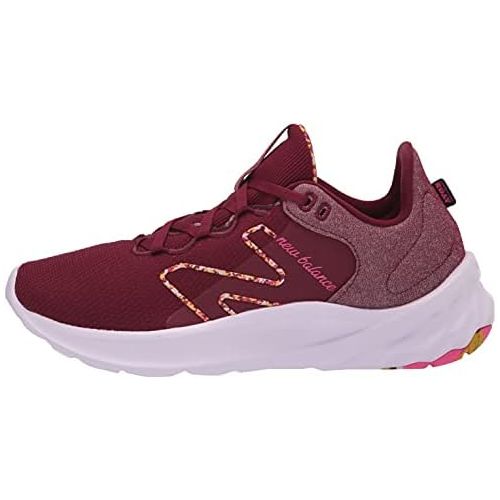 뉴발란스 New Balance Womens Fresh Foam Roav V2 Sneaker