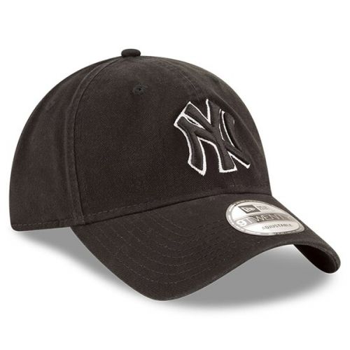  Men's New York Yankees New Era Black Core Classic Twill 9TWENTY Adjustable Hat