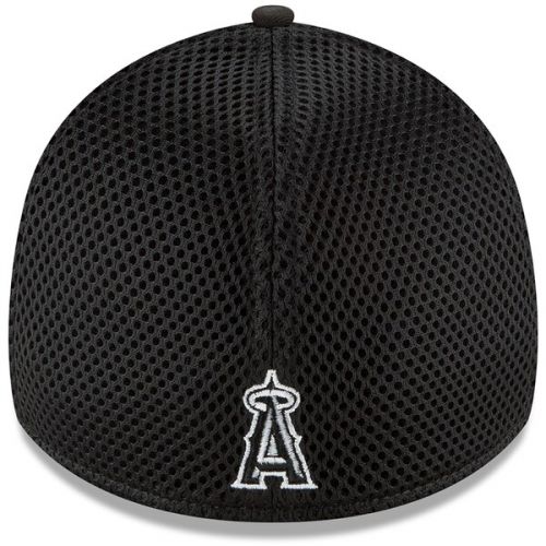  Men's Los Angeles Angels New Era Black Neo 39THIRTY Unstructured Flex Hat