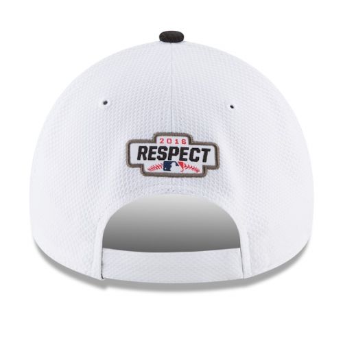 Men's Chicago Cubs New Era White 2016 Division Series Winner Locker Room 9FORTY Adjustable Hat