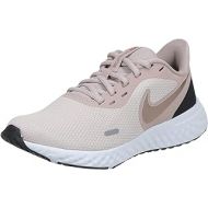 Nike Womens Revolution 5 Wide Running Shoe