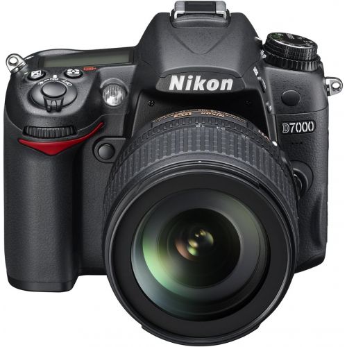  Nikon D7000 16.2 Megapixel Digital SLR Camera with 18-105mm Lens (Black)