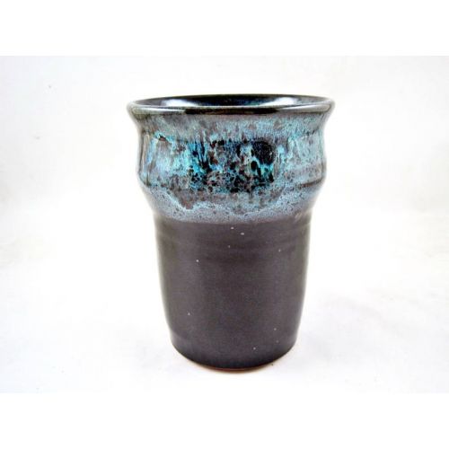  Ningswonderworld Pottery Beer Pint, English pint, Craft Beer mug in black and teal, 18 oz - In stock