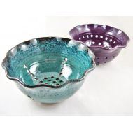 /Ningswonderworld Pottery fruit bowl, ceramic berry bowl, handmade fruit bowl - In stock