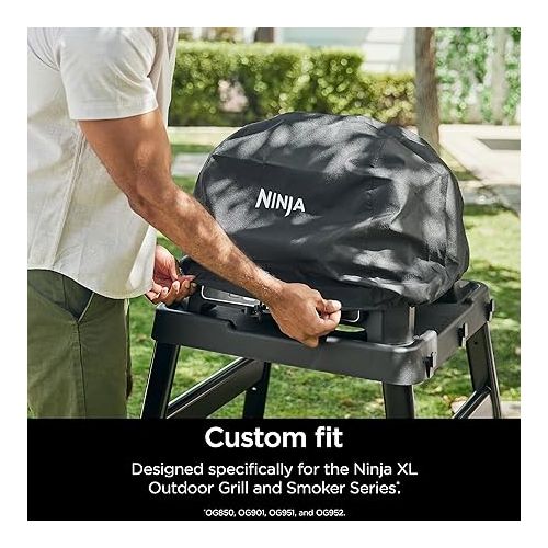 닌자 Ninja XSKCOVERXL Woodfire Premium Grill Cover Pro, Compatible with OG800 and OG900 Series, UV & Water Resistant, Elastic Drawstring for Snug Fit, Lightweight, Year-Round Protection, 13'' x 24'', Black