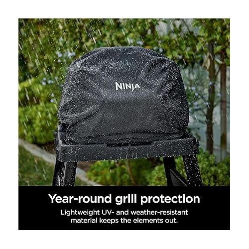 닌자 Ninja XSKCOVERXL Woodfire Premium Grill Cover Pro, Compatible with OG800 and OG900 Series, UV & Water Resistant, Elastic Drawstring for Snug Fit, Lightweight, Year-Round Protection, 13'' x 24'', Black