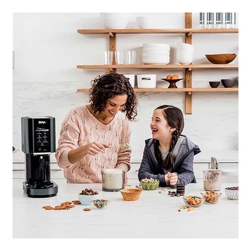 닌자 Ninja CN301CO CREAMi Ice Cream Maker, for Gelato, Mix-ins, Milkshakes, Sorbet, Smoothie Bowls & More, 7 One-Touch Programs, with (3) Pint Containers & Lids, Compact Size, Perfect for Kids, Black (Renewed)