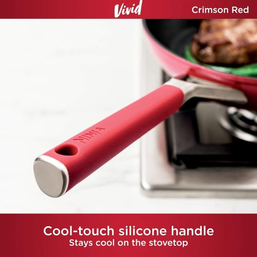 닌자 Ninja C20030 Foodi NeverStick Vivid 12-Inch Fry Pan, Nonstick, Durable & Oven Safe To 400°F, Cool-Touch Handles, Crimson Red