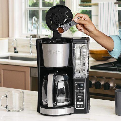 닌자 Ninja 12-Cup Programmable Coffee Maker with Classic and Rich Brews, 60 oz. Water Reservoir, and Thermal Flavor Extraction (CE201), Black/Stainless Steel