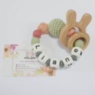 AltErMuligt LIANE Rattle Teether: Personalized Teething Ring with foodgrade silicone beads and wooden teethers
