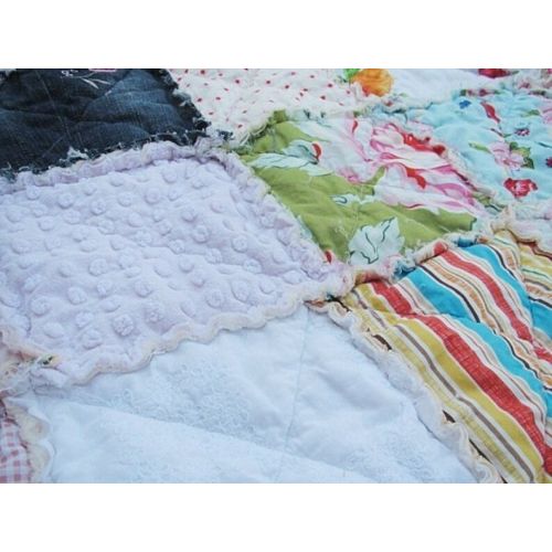  SouthernCharmQuilts Memory Rag Quilt for Teens - Made with Clothing - Multiple Sizes