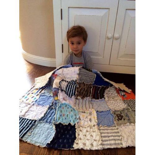  SouthernCharmQuilts Memory Rag Quilt for Teens - Made with Clothing - Multiple Sizes