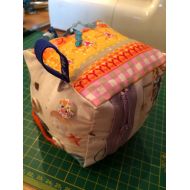 /HandmadeHappyByGaby Montessori Sensory cube Waldorf block Soft fabric Baby cube