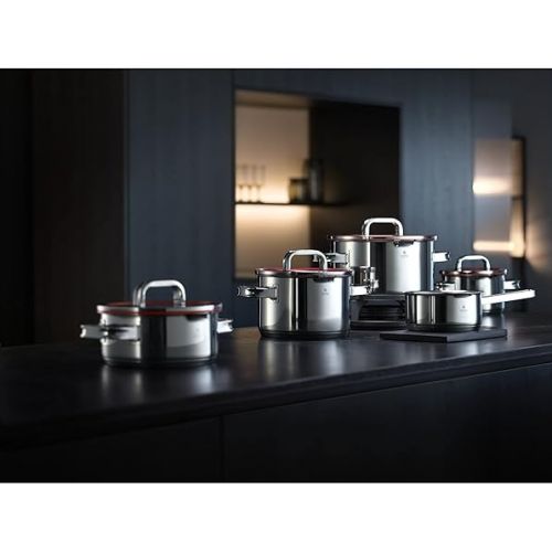  WMF Set of 4 Pots, Scale on Inside, Lid with 4 Pouring Functions, Glass Lid, Polished Cromargan Stainless Steel, Suitable for Induction Cookers, Dishwasher-Safe