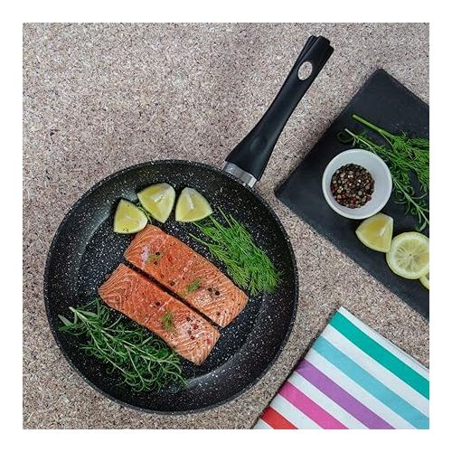  Blackmoor Frying Pan, 24 cm Black, Non-Stick and Scratch Resistant, Cool-Touch Handles Suitable for Induction, Electric and Gas Cookers