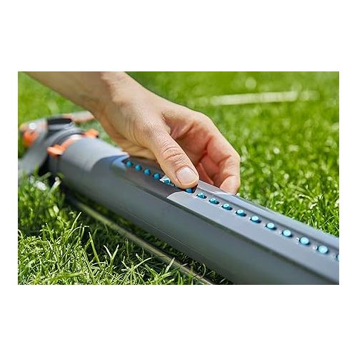  Gardena Comfort Aquazoom 250/1 Square Sprinkler for Watering Smaller Rectangular Areas of 105 - 250 m² Range 7 - 17 m Max. Spray Range 15 m with Removable Dirt Filter 1971-20