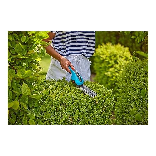  Gardena ClassicCut Li Cordless Grass and Shrub Shears Set, Lawn Edging Shears and Shrub Cutter, Comfort Handle with LED Charge Level Indicator, Blade Change without Tools (9885-20)