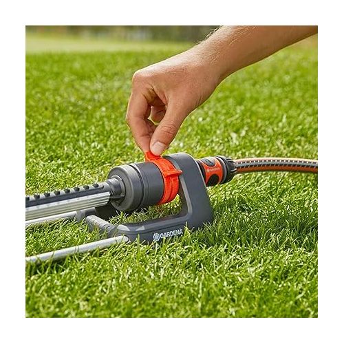  Gardena Classic Oscillating Polo 250 Square Sprinkler: Lawn sprinkler for even surface irrigation of 110-250 m2, range 8-18 m, max. 14 m, maintenance-free thanks to stainless steel dirt filter (2083-20)