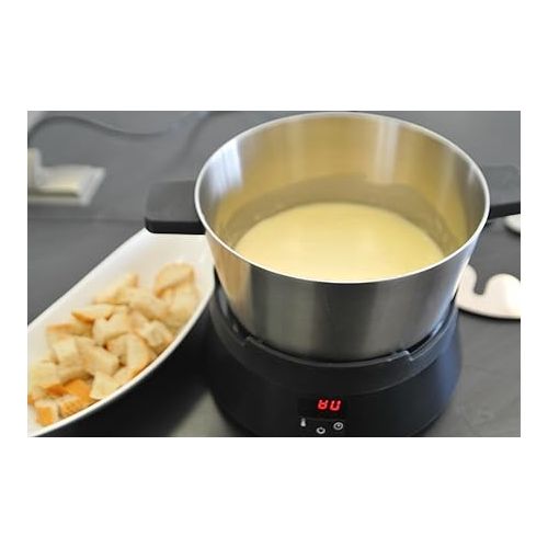  Caso 2280 Induction FonDue for 8 People, 60 to 240 Degrees Celsius, Temperature Setting, Even Heating thanks to High-Quality Fondue Pot