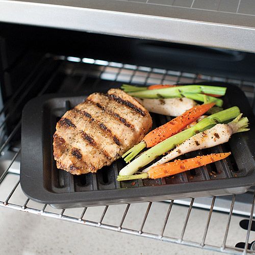  NORDIC WARE CAST GRILL & SEAR COMPACT