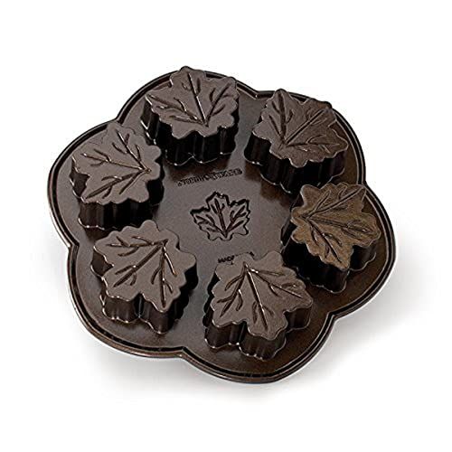  Nordic Ware Maple Leaf Pan: Kitchen & Dining
