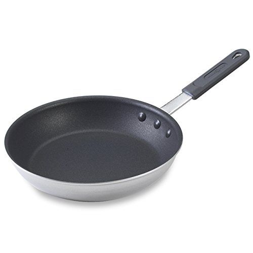  Nordic Ware Restaurant Cookware 10.5-Inch Nonstick Frying Pan: Skillets: Kitchen & Dining