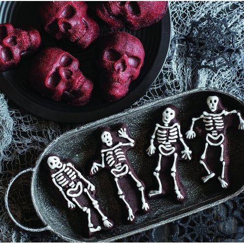  Nordic Ware Spooky Skeleton Cakelet Pan, 2 Cup Capacity, Bronze: Kitchen & Dining