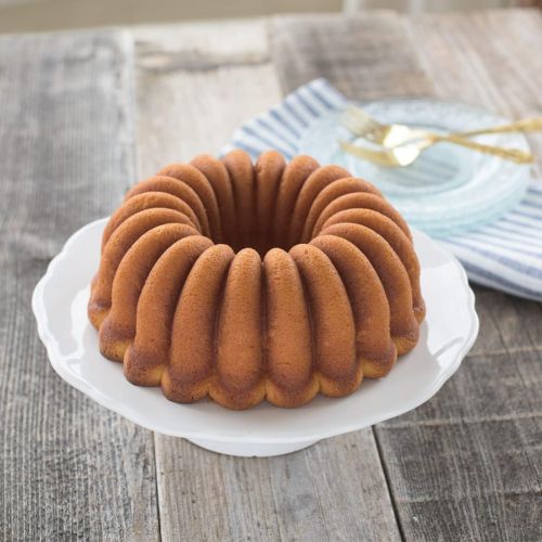  Nordic Ware 58677 Elegant Party Bundt Pan, 22.3 x 9.3 cm, Gold: Kitchen & Dining