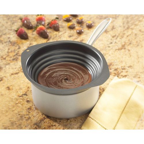  Nordic Ware Universal 8 Cup Double Boiler Fits 2 to 4 Quart Sauce Pans