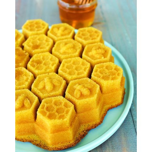  Nordic Ware Honeycomb Pull-Apart Dessert Pan