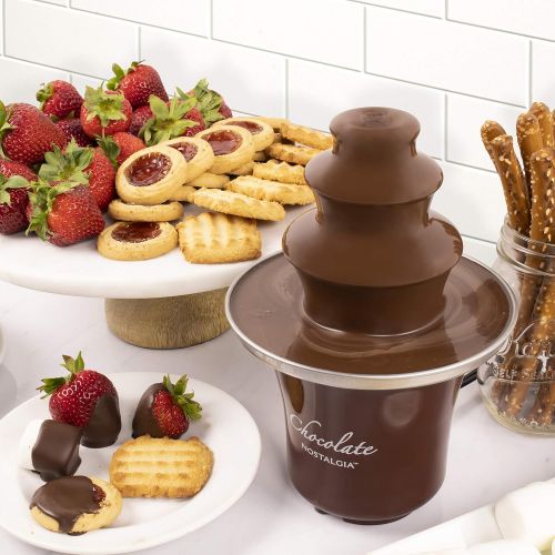  [아마존베스트]Nostalgia 8-Ounce Chocolate Fondue Fountain, Half-Pound Capacity, Easy to Assemble 3-Tiers, Perfect For Nacho Cheese, BBQ Sauce, Ranch, Liqueurs, Brown