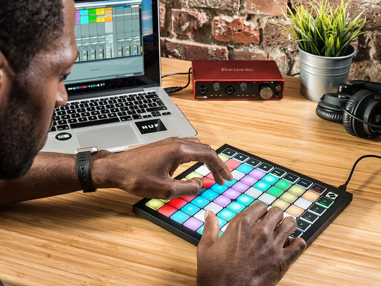  Novation Launchpad X Grid Controller for Ableton Live Demo