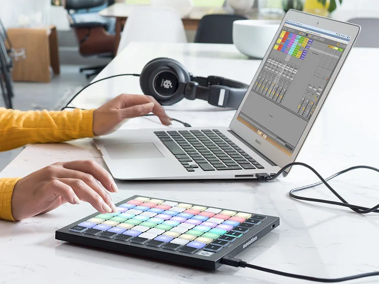  Novation Launchpad Mini MK3 Grid Controller for Ableton Live Demo