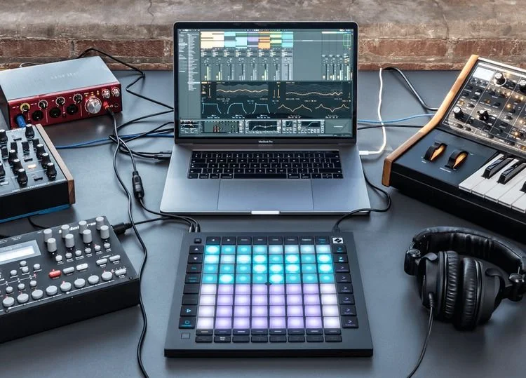  Novation Launchpad Pro MK3 Grid Controller for Ableton Live