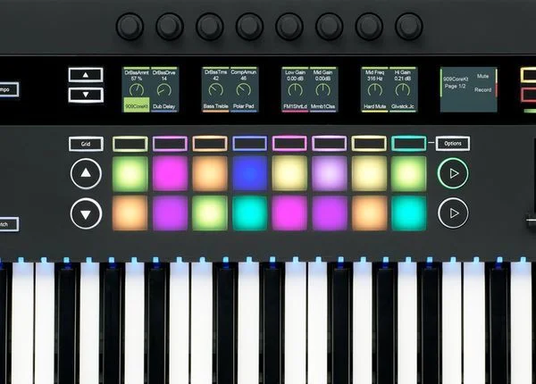  Novation 61SL MkIII 61-key Keyboard Controller with Sequencer