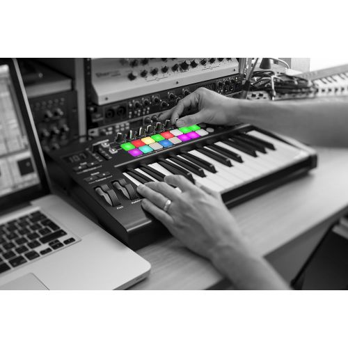 Novation Launchkey 25 MK2 USB Keyboard Controller for Ableton Live: Musical Instruments