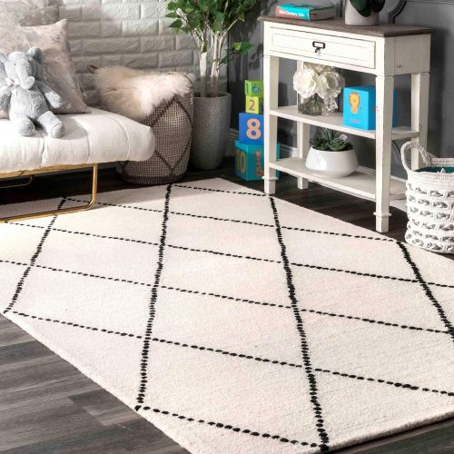  NuLOOM Hand Tufted Wool Dotted Diamond Trellis Area Rug