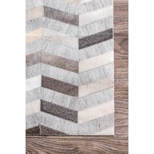  NuLOOM Handmade Modern Cowhide Patchwork LeatherViscose Area Rug