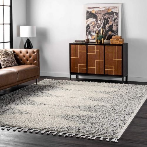  NuLOOM nuLOOM Sophie Striped Diamond Tassel Area Rug, 5 3 x 7 7, Off White