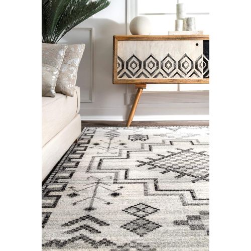  NuLOOM nuLOOM RZBD67A Richelle Tribal Medallion Rug, 5 x 7 5, Silver