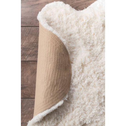  NuLOOM nuLOOM HCSOC Hand Tufted Octo Pelt Faux Sheepskin Shag Rug, 6 x 7, Natural